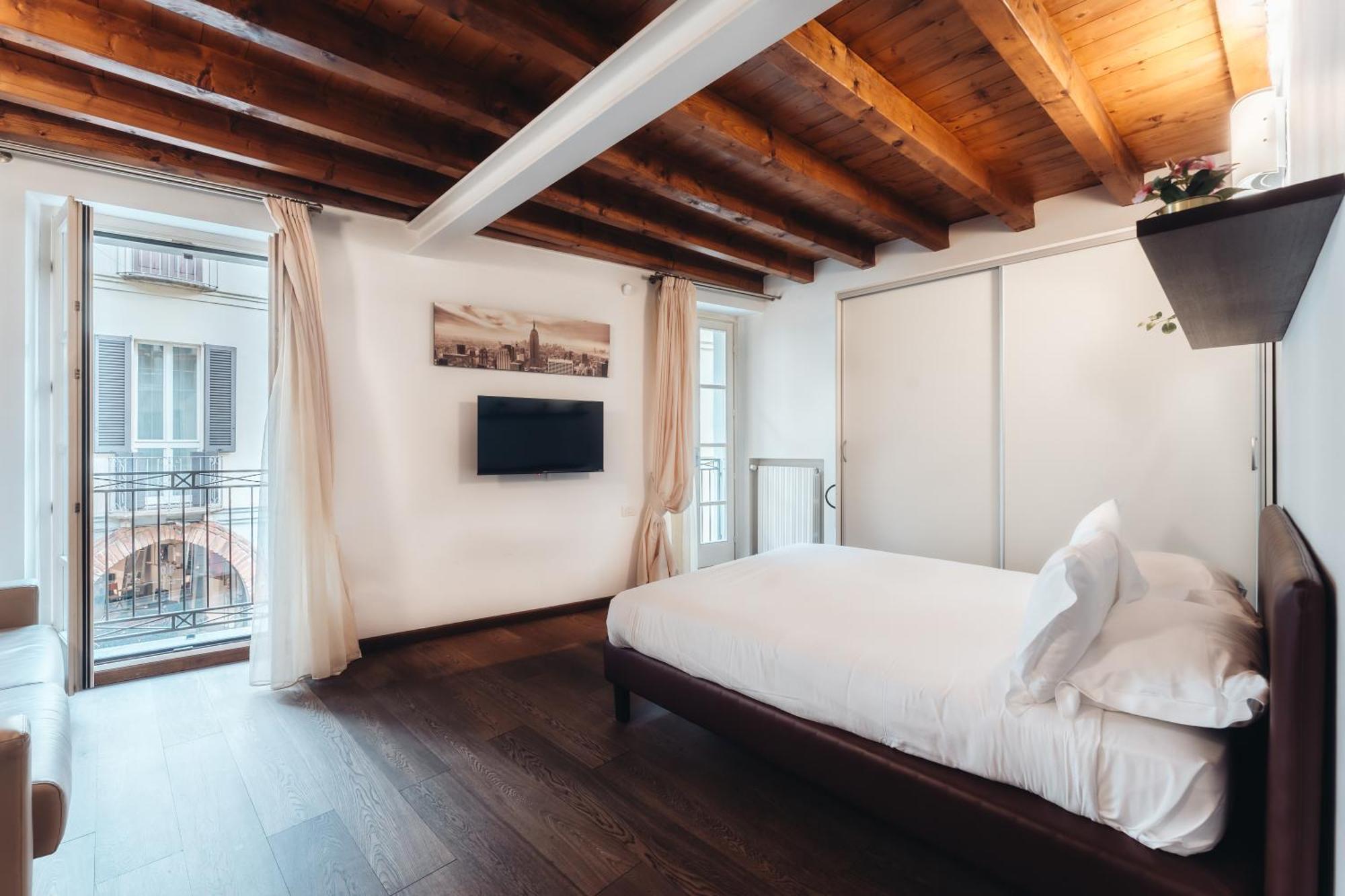 Charming Milan Apartments Brera - Madonnina Bagian luar foto