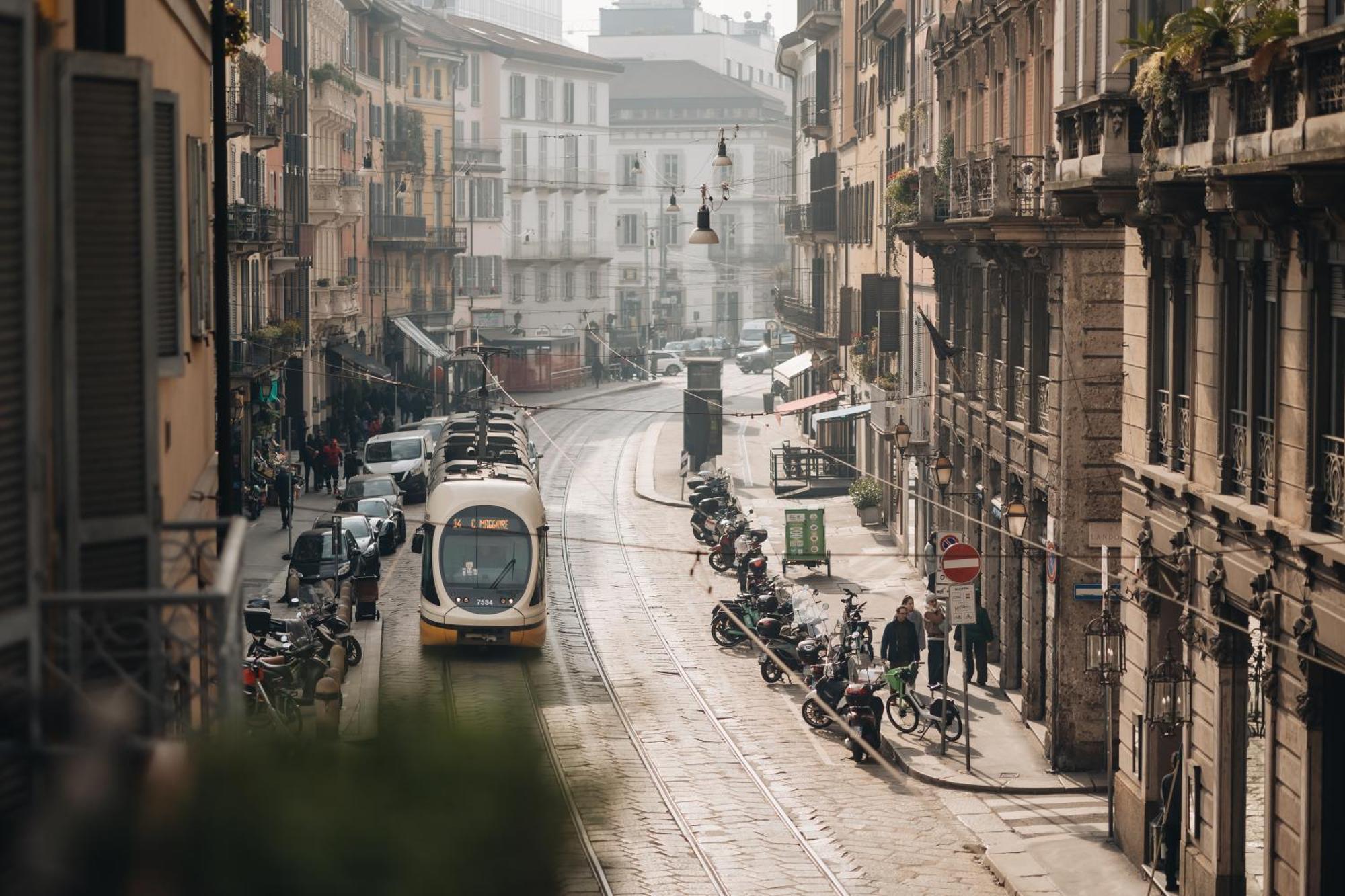 Charming Milan Apartments Brera - Madonnina Bagian luar foto