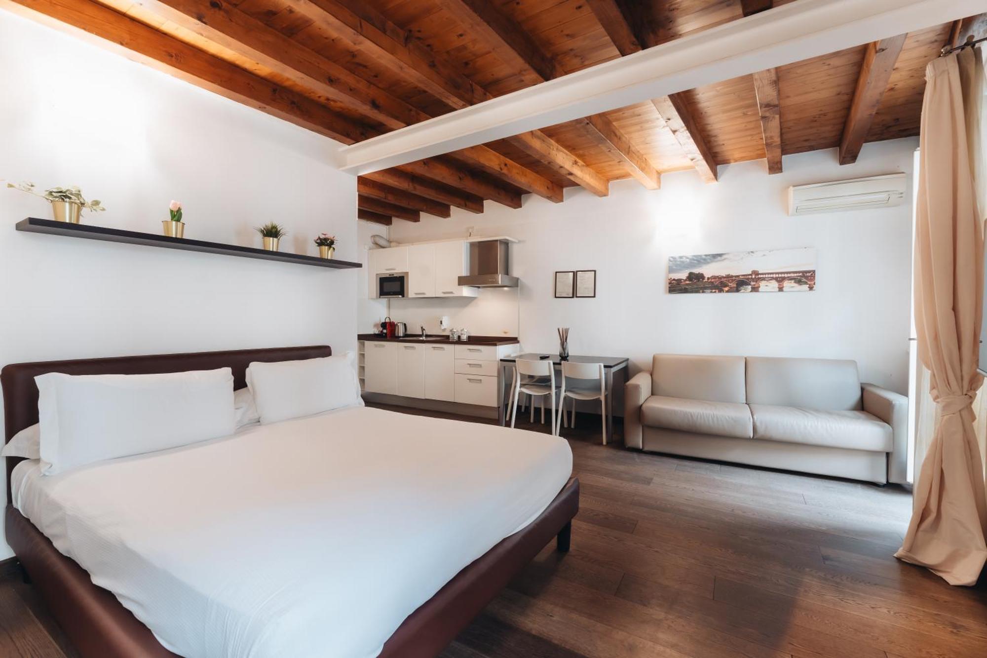 Charming Milan Apartments Brera - Madonnina Bagian luar foto