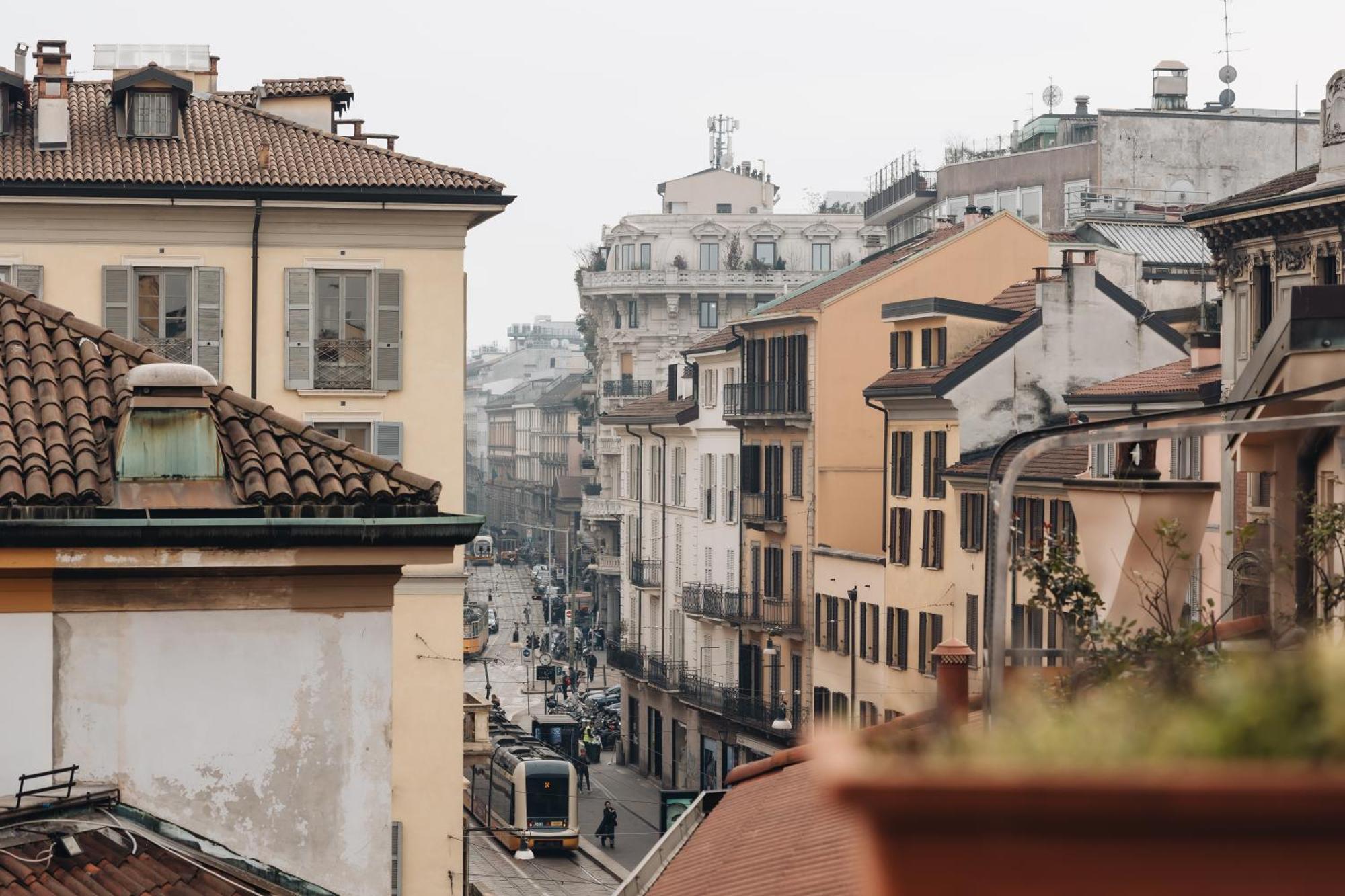 Charming Milan Apartments Brera - Madonnina Bagian luar foto