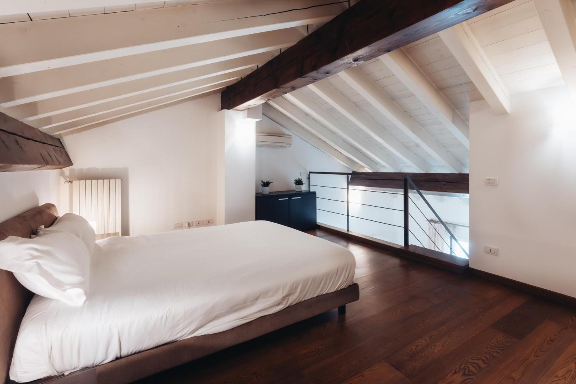 Charming Milan Apartments Brera - Madonnina Bagian luar foto